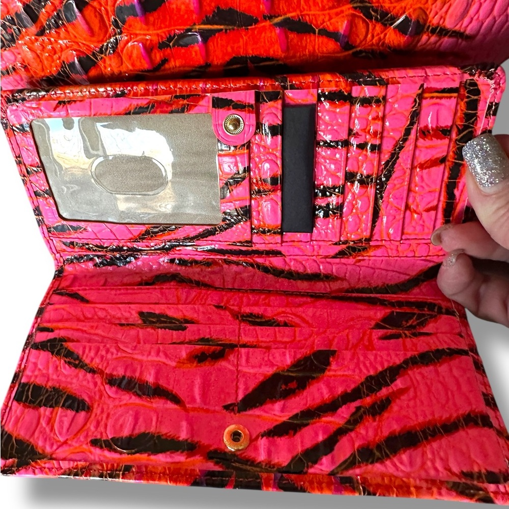 Brahmin Shira Bucket Bag w/Matching Ady Wallet Pink Feline Ombre Melbourne NWT - Picture 4 of 10
